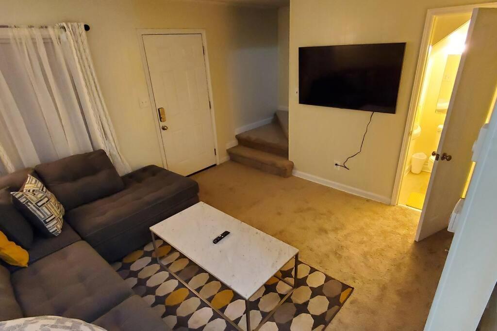 Apartamento 7, Sleep 6, Walk To Attractions In Uptown